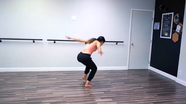 Ghost by @noahcyrus- Lyrical Routine Tutorial смотреть онлайн