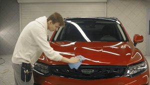 Как наклеить полиуретановую пленку Brontero на капот Geely Tugella