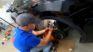 Porsche Cayenne 958 Front and Rear Brake Replacement