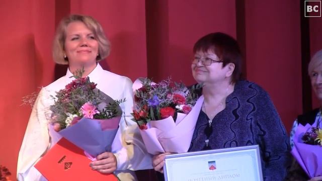 День учителя в Волхове смотреть онлайн