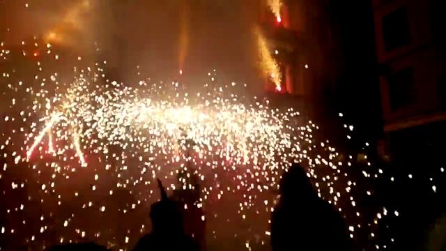 03 ПРАЗДНИК ИСПАНИЯ смотреть онлайн