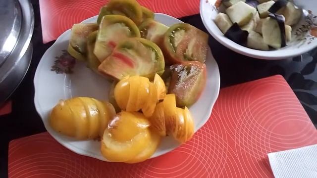 Дачное счастье в гостях у Людмилы Олейниковой. Дегустация томатов. смотреть онлайн