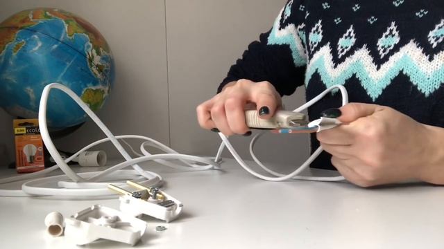 Цветок-светильник??: 1 часть - Мой первый опыт в качестве электрика))) смотреть онлайн