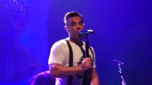 ROBBIE WILLIAMS ANGELS 2012