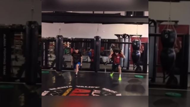 ЧОРШАНБЕ ЧОРШАНБИЕВ ТОЛЬКО ВПЕРЁД К НОВЫМ ПОБЕДАМ МОСКВА 2021 смотреть онлайн