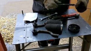 *замена рулевых тяг , рулевых наконечников OPEL VIVARO , RENAULT TRAFIC