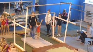 Кристина Гончар 5 лет.  Гимнастика. Брусья
