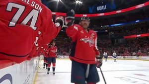 835 гол Овечкина в нхл. Овечкин забрасывает в 5 матче подряд.