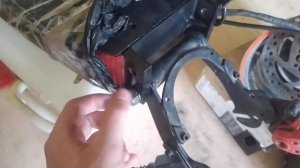 Kugoo M4 Pro скрипит, что делать, если смазка амортизаторов не помогла!?