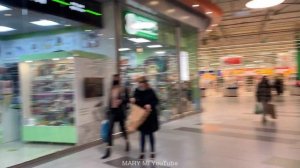 Семья в России?Приехали в ТРЦ Горизонт Ростов-на-Дону. Забежали в кафе Cinnabon. Новый маникюр.Влог