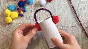ЛЁГКИЕ ПОДЕЛКИ на Новый год Своими руками Как сделать СНЕГОВИКА из ВТУЛКИ Зимние Поделки в садик