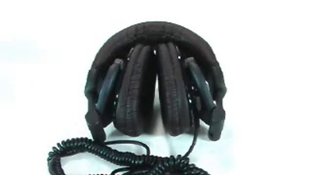 Sony MDR-Z900HD Studio Monitor Series Stereo Headphones смотреть онлайн