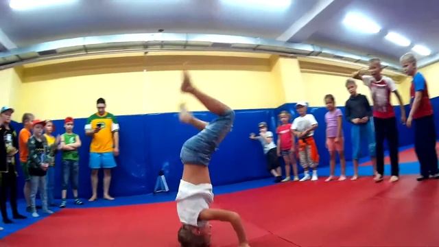 Брейк данс 2. Детский спортивный комплекс StarT. смотреть онлайн