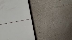 ...вот какое ИДЕАЛЬНОЕ перекрестие! А это всего лишь ЧЕТЫРЕ плитки. А на стене как? Ошибки ремонта