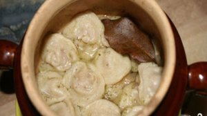 Пельмени в горшочках в микроволновке