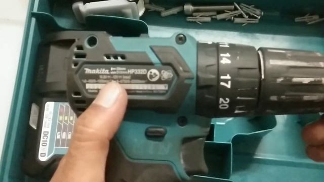Unboxing/Review Mesin bor Makita HP332DWAE(Corless Hammer Driver Drill) смотреть онлайн