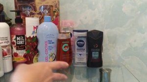 ???Мои запасы гелей для душа, пены для ванн и скрабов для тела.