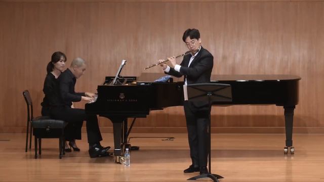 S.Prokofiev Flute Sonata in D-Major No.2 Op 94-Yechan Hwang смотреть онлайн