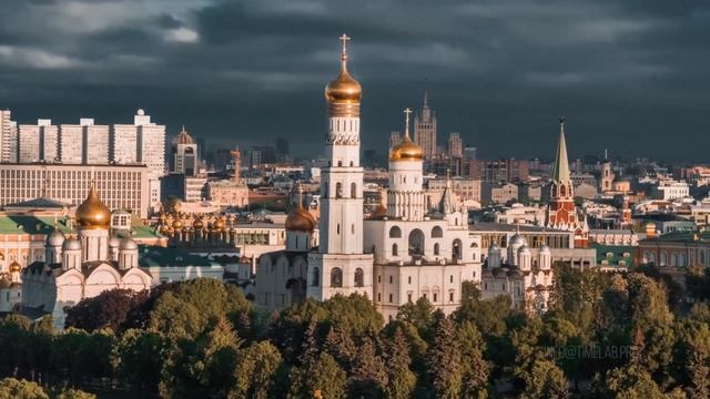 ГБОУ Школа № 1636 Флешмоб "С песней к Победе"
