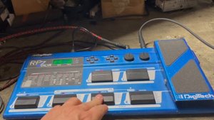 Atomic Music Item # 33577-1 DigiTech RP-7 Guitar Multi-Effects Processor