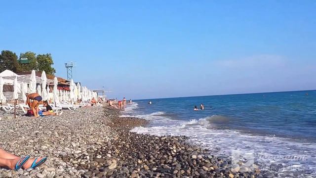 ?ЛАЗАРЕВСКОЕ СОЧИ.ул.Калараш,пляж "Лазурный", вода теплая,даже очень. 22.06.20г. смотреть онлайн