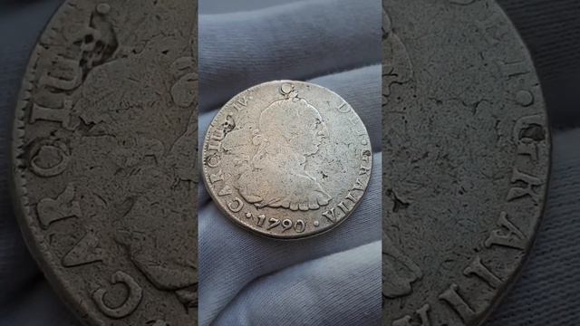 Испанская монета для Мексики 8 реалов 1790 Карл IV.