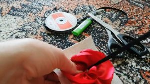 Маки. Резинка - заколка для волос. Мастер класс.