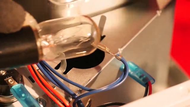 How to replace a microwave lightbulb ? смотреть онлайн