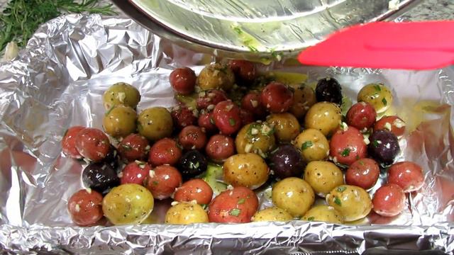 How to Make Roasted Garlic and Rosemary ALDI'S Medley Potatoes смотреть онлайн