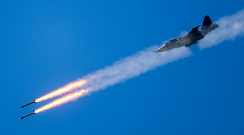 Российские штурмовики Су-25 «накрыли» украинских террористов «Тулумбасами»