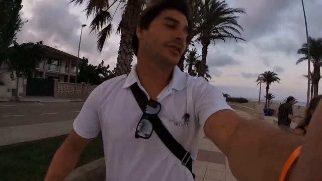 Ruta desde Miami playa hasta Hospitalet del infant смотреть онлайн