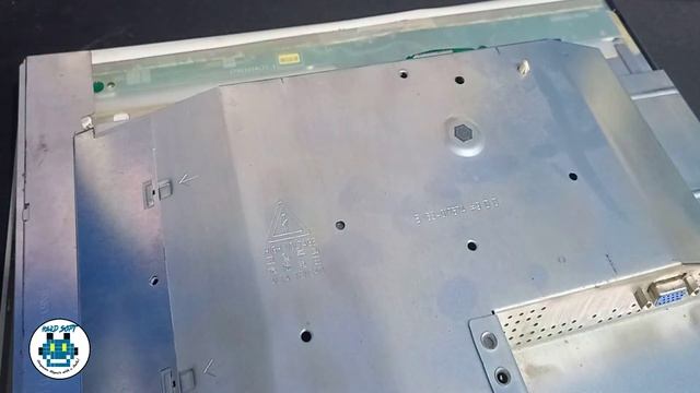 ?COMO SOLUCIONAR? MONITOR CON LINEA ROJA VERTICAL ?? смотреть онлайн