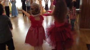 "Осенний танец".