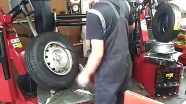 HONDA パートナーのスタッドレスタイヤのレンタルなら タイヤガーデン掛川 牧之原市 御前崎市 浜 смотреть онлайн