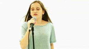 Даниэла Устинова