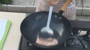 How to season a new cast iron wok on gas cooktop