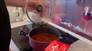 Дацик готовит еду , как готовил в тюрьме. Рецепт.