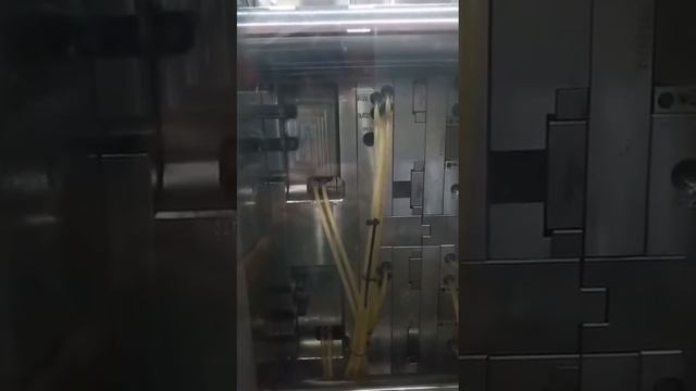 www.gsdmfg.com | Откидные крышки для форм с откидной крышкой, закрывающие инструменты Russian