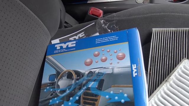 Replacing Cabin Air Filter on 2006 Toyota Sienna смотреть онлайн