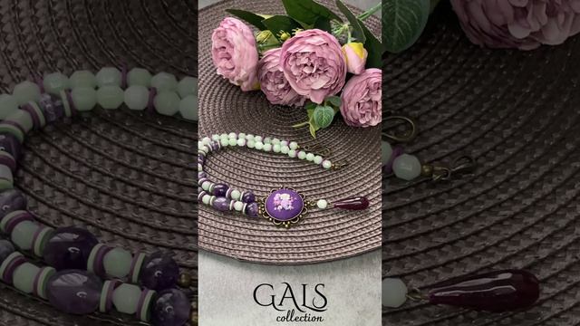 Украшение с кулоном. Вышивка ручной работы от GALS-collection. 31-10-2023 смотреть онлайн