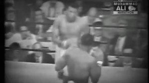 Muhammad Ali vs Sonny Liston II (1965) [FULL FIGHT]