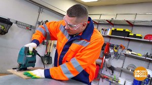 Хитрости работы с электролобзиком. Доброе утро. Фрагмент выпуска от 13.10.2023