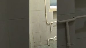 Обзор на туалет в психушке. Это ужас!