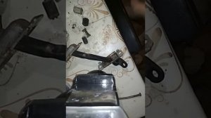 Замена ограничителей двери Hyundai Tucson 2006г.