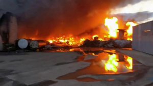 В Самарской области в городе Кинель выясняют причины крупного пожара