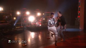 Fitz and The Tantrums Perform 'HandClap'