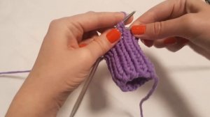 Мини шапочки на чулочных спицах. Вязание спицами. Мастер-класс