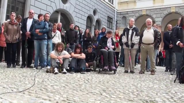 Испанская гитара в руках мастера. 13 мин смотреть онлайн