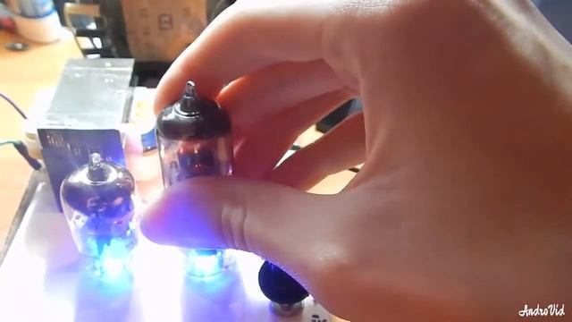 УСИЛИТЕЛЬ ЗВУКА на двух радиолампах смотреть онлайн