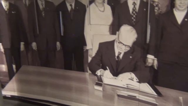 Берлин 2014. День 5 Часть 2. Музей истории ГДР, Район Николай Виртель смотреть онлайн